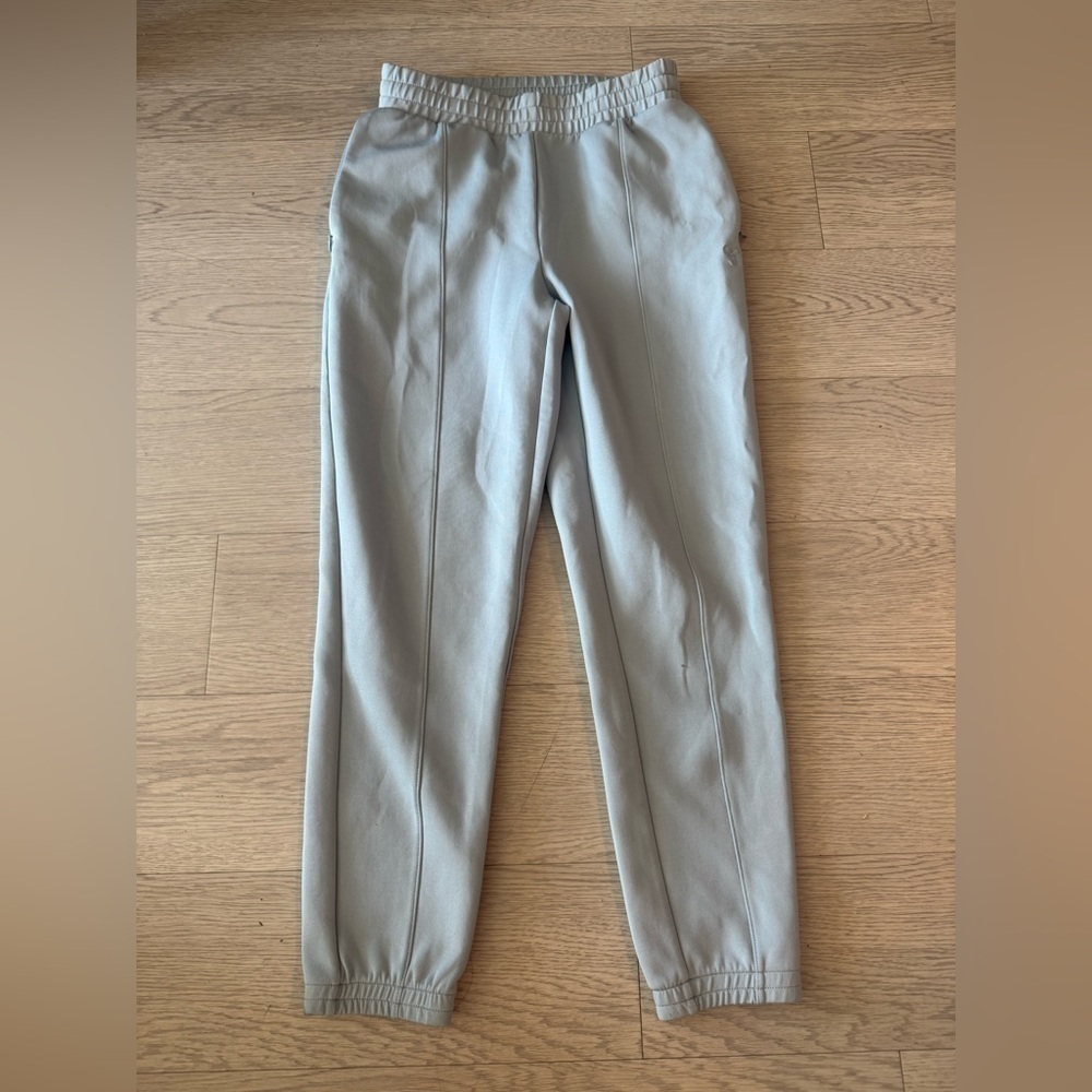 Aritzia TNA Sweatpants Lounge Comfy Size S